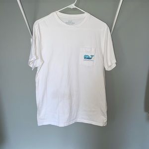 White Vineyard Vines T-shirt
